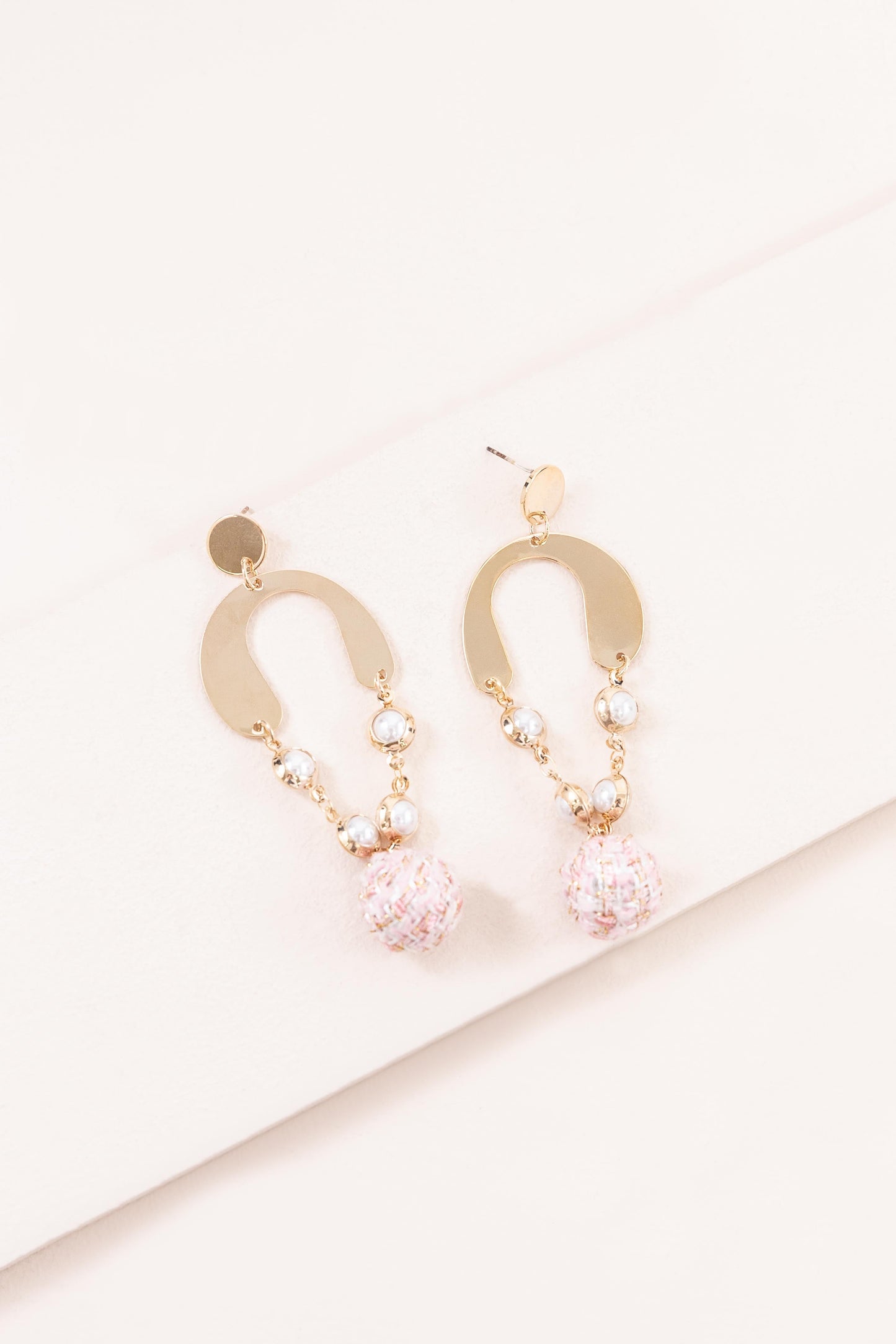 Won Over Twill Earrings | Pink