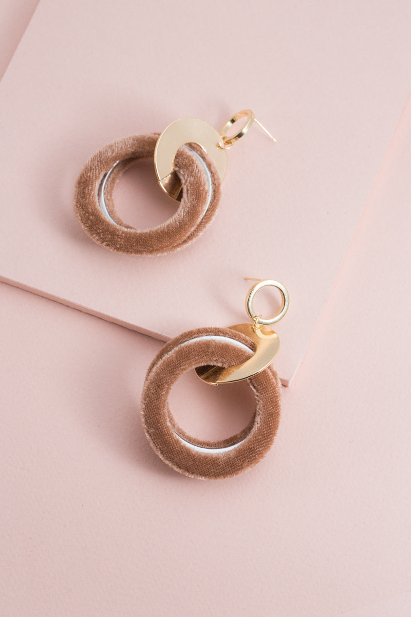 Come On Over Earrings | Tan