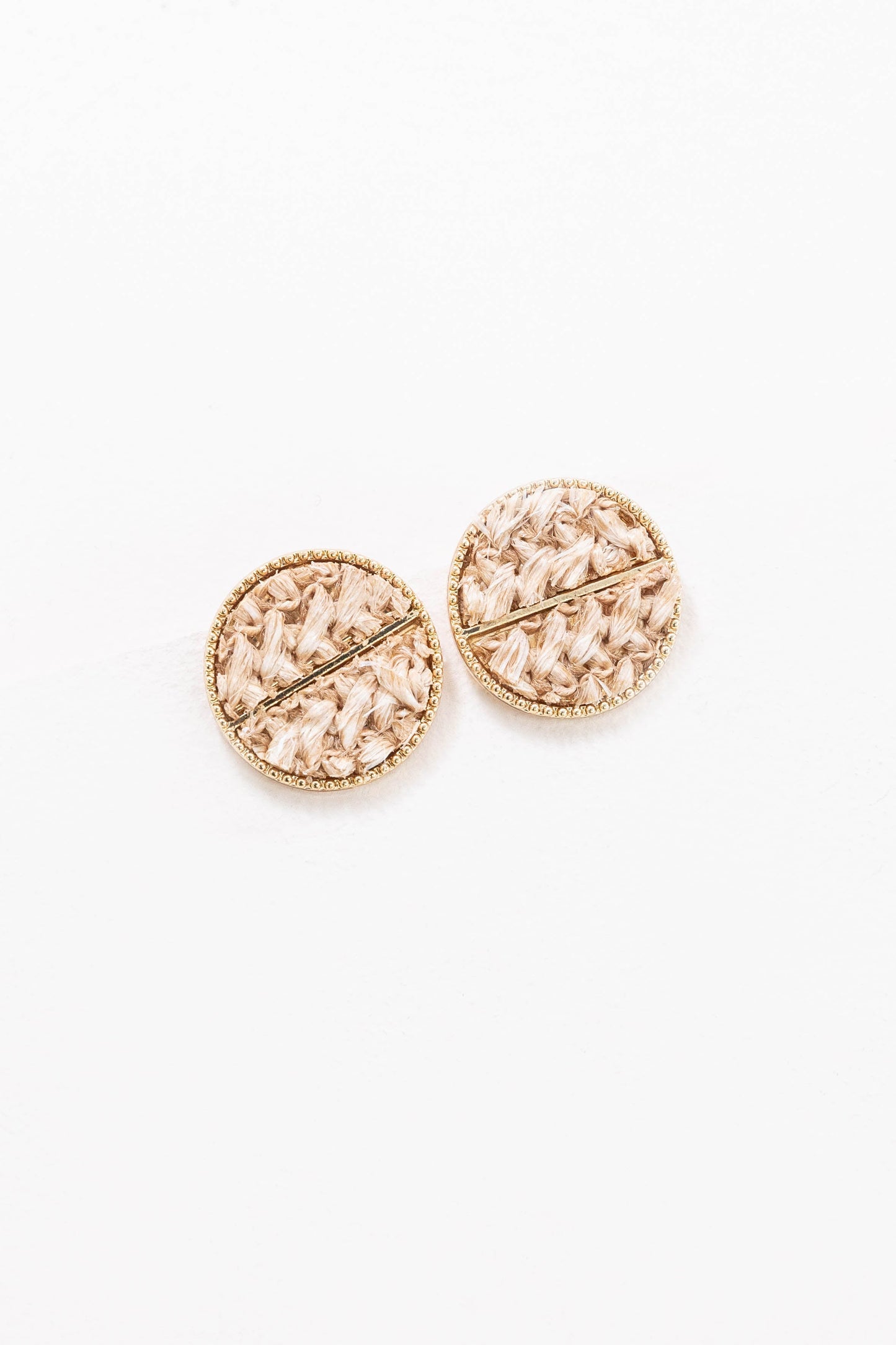 Woven Wicker Studs