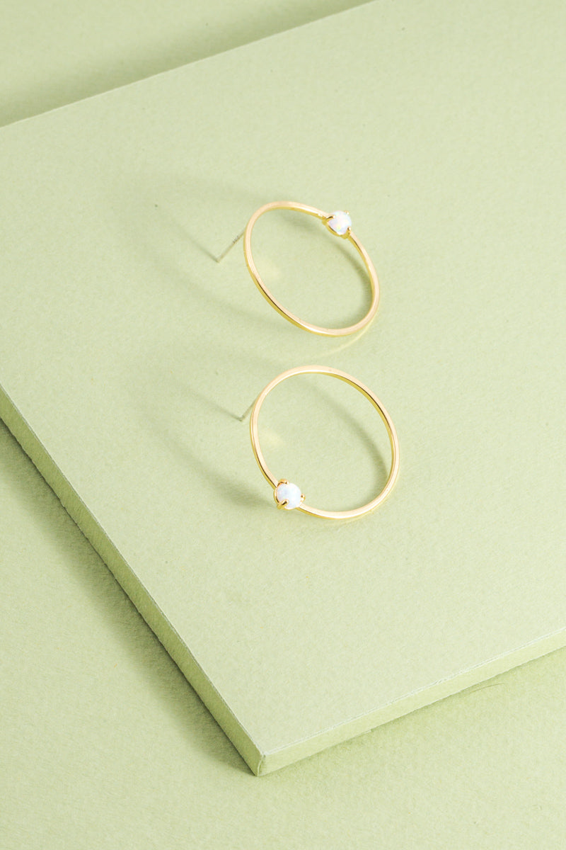 Pixum Orbit Stone Earrings | White