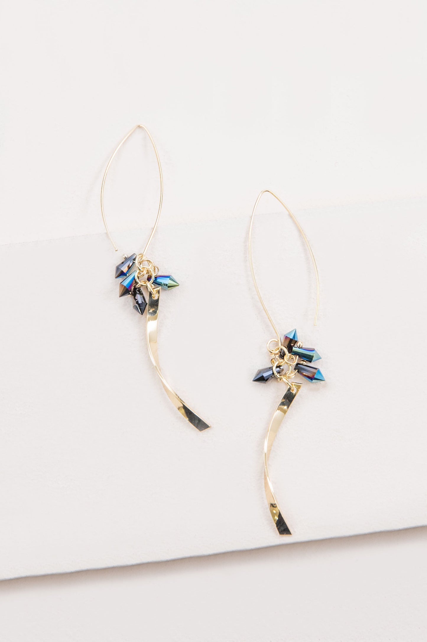 Twist Arc Threader Earrings | Blue
