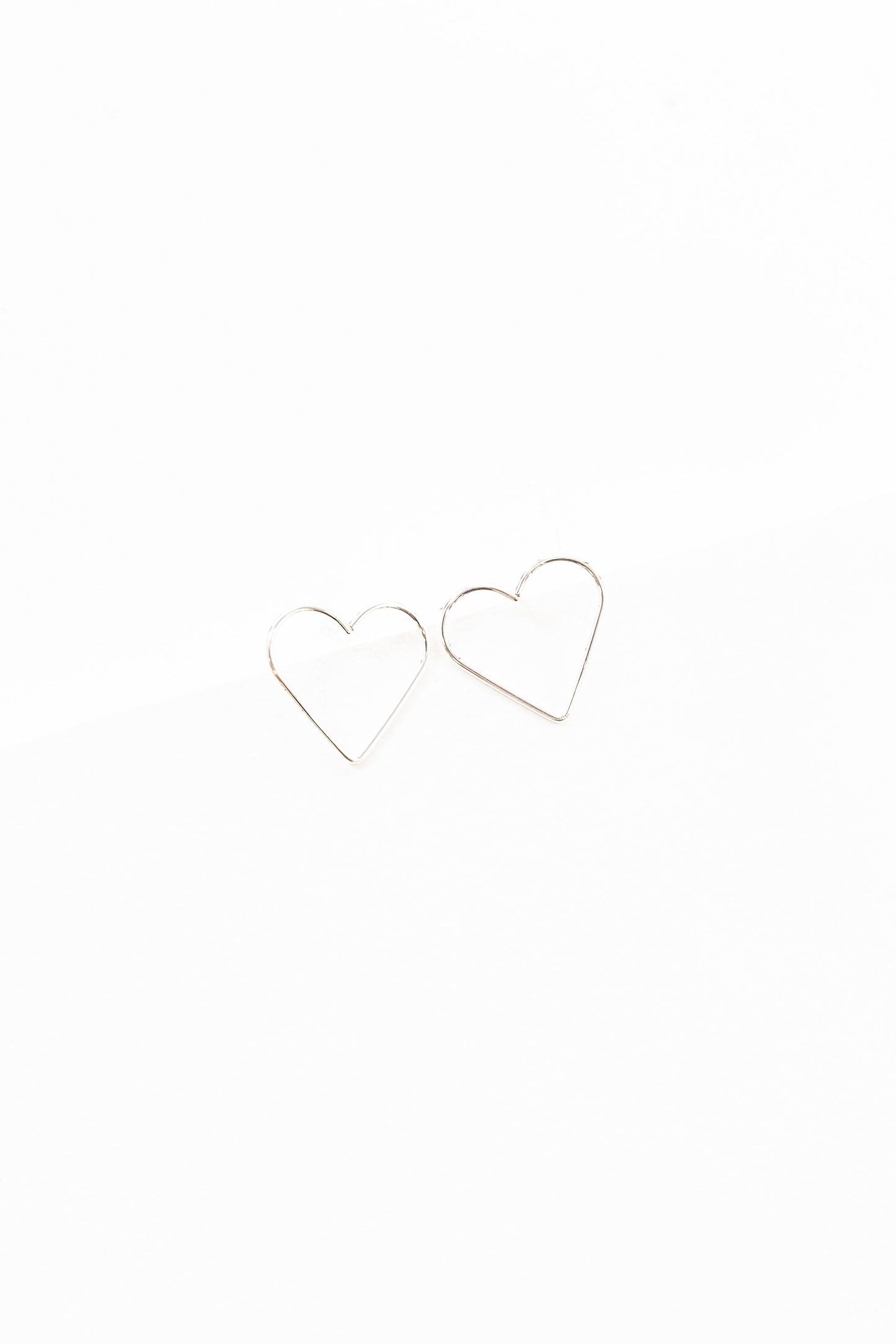 Hearts Content Stud Earrings (14K)
