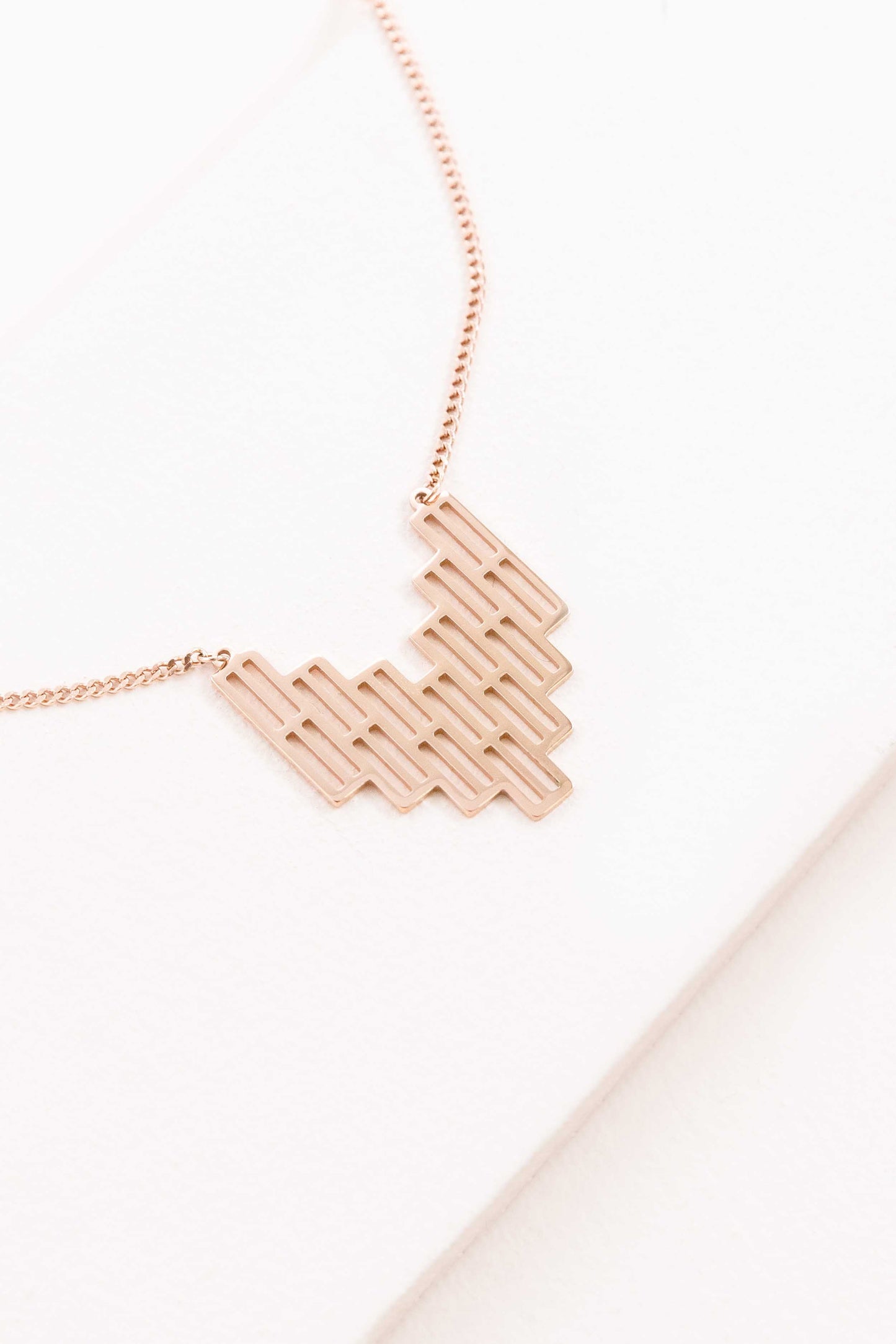 Yvonne Necklace (14K)