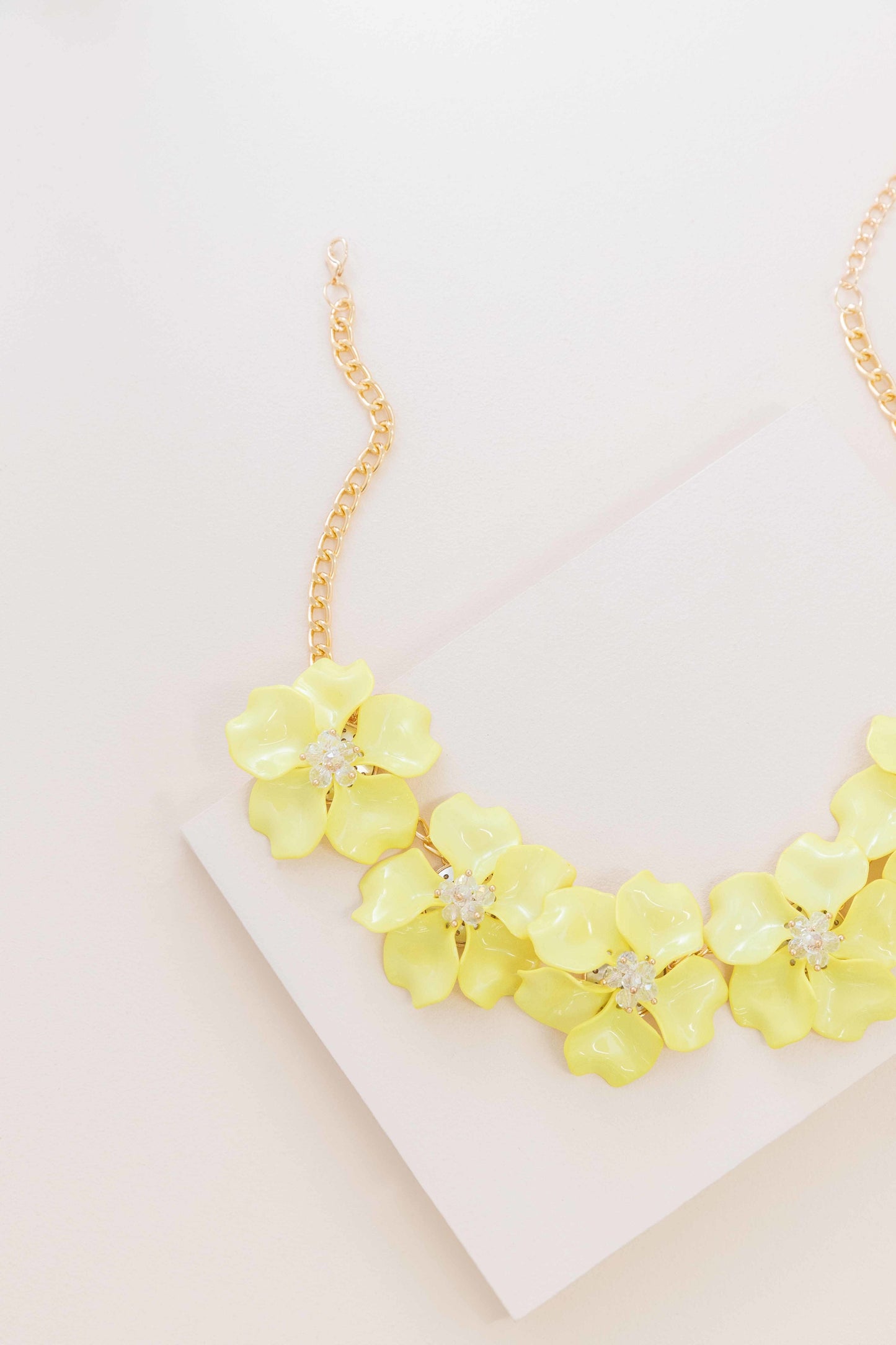 Fresh Flowers Necklace | Bright Yellow