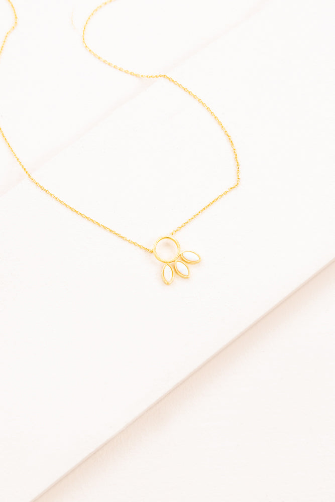 Pixum Tail Stone Necklace | White
