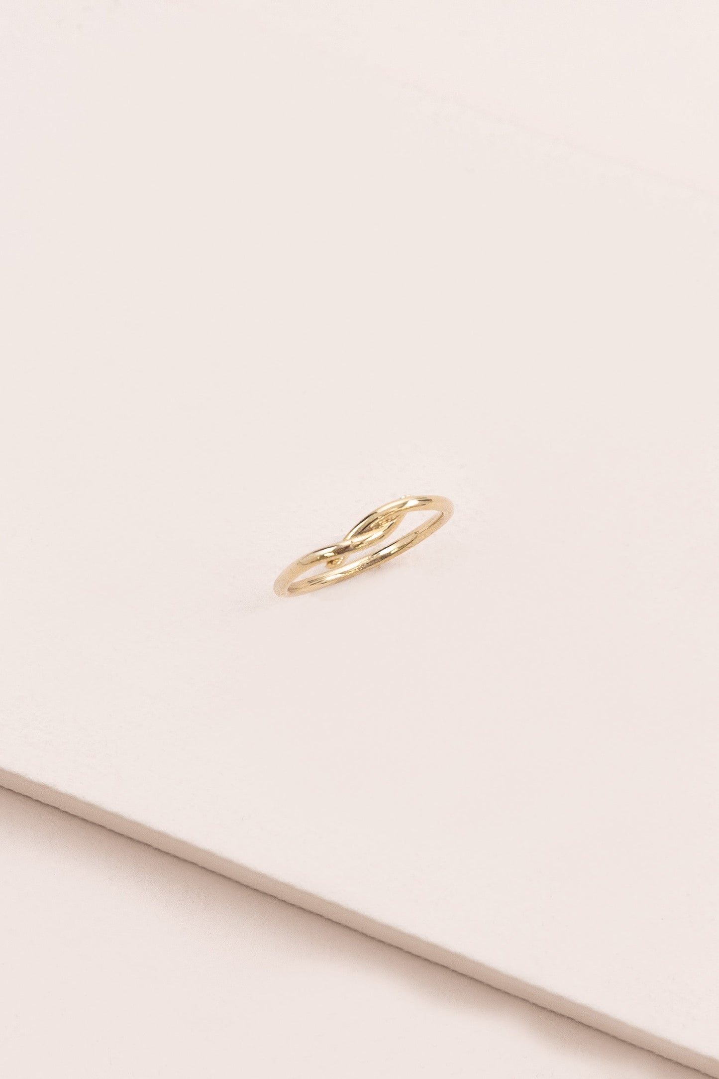 Twist Top Ring