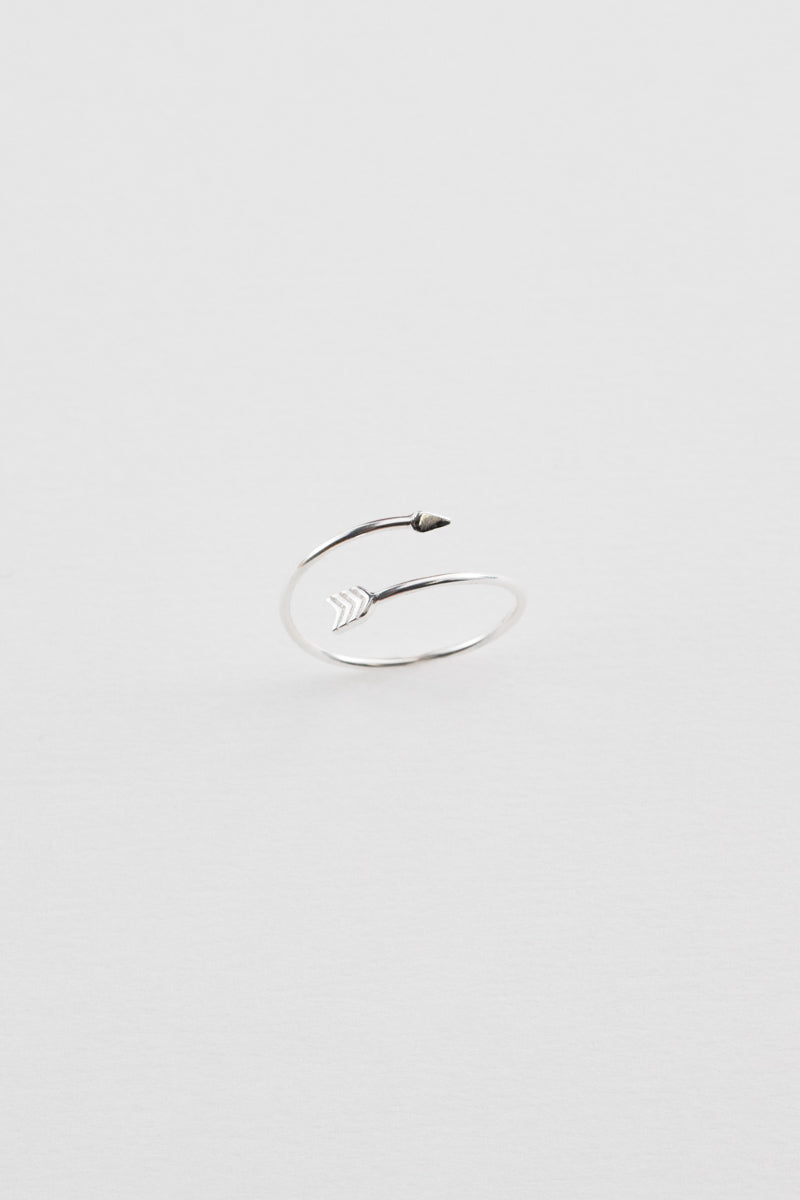 Twisted Arrow Ring