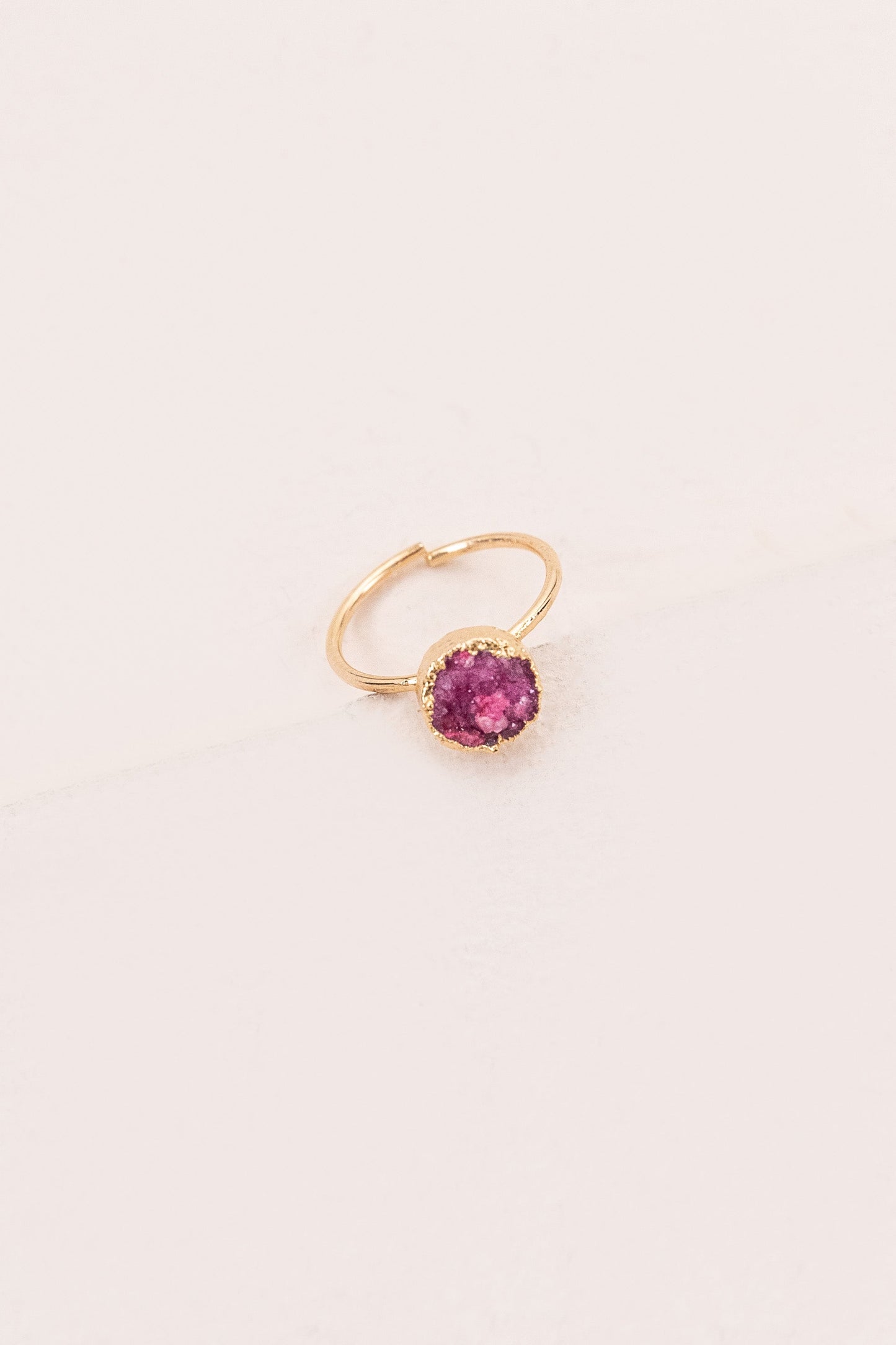Circle Druzy Pinky Ring | Magenta (10K)