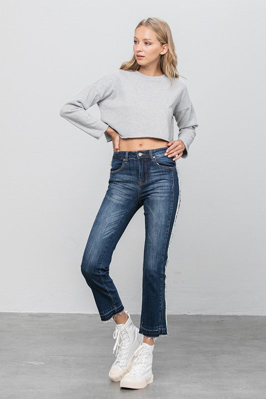 Frayed Hem Cropped Straight Jeans | Modern Boutique Fashion