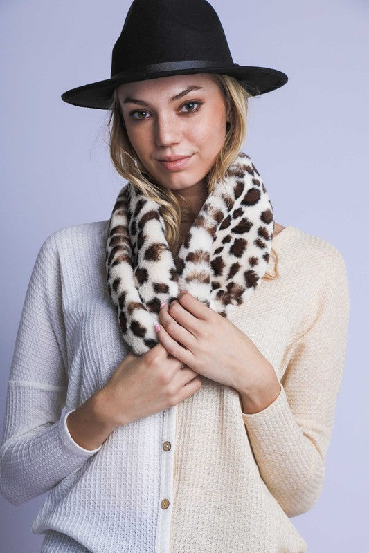 Faux Fur Leopard Scarf | Modern Boutique Fashion