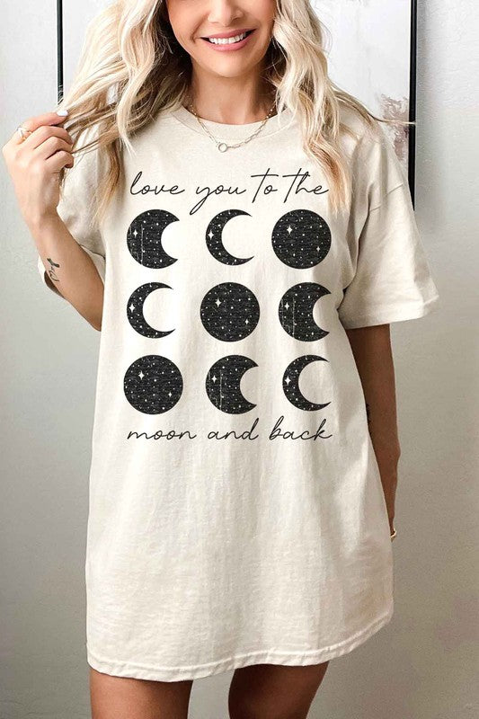 TO THE MOON AND BACK OVERSIZED TEE