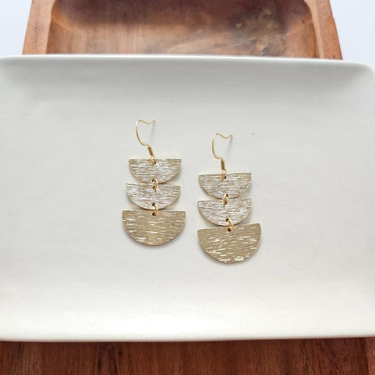 Kinsley Earrings - Gold | Modern Boutique Fashion