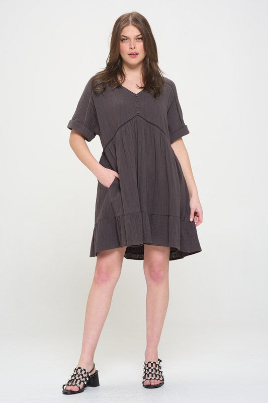 TEXTURED SHORT SLV BUTTON DOWN V-NECK SHORT DRESS