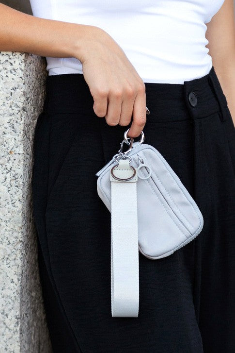Dakota Wristlet Id Wallet Pouch | Modern Boutique Fashion