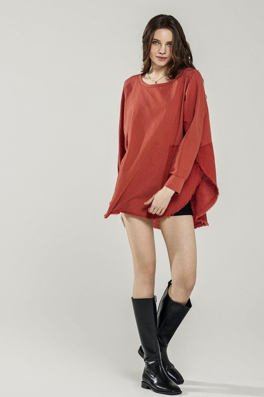 PLUS COMFY OVERSIZED ROUND SIDE SLIT CONTRAST TOP | MODERN EMPORIUM