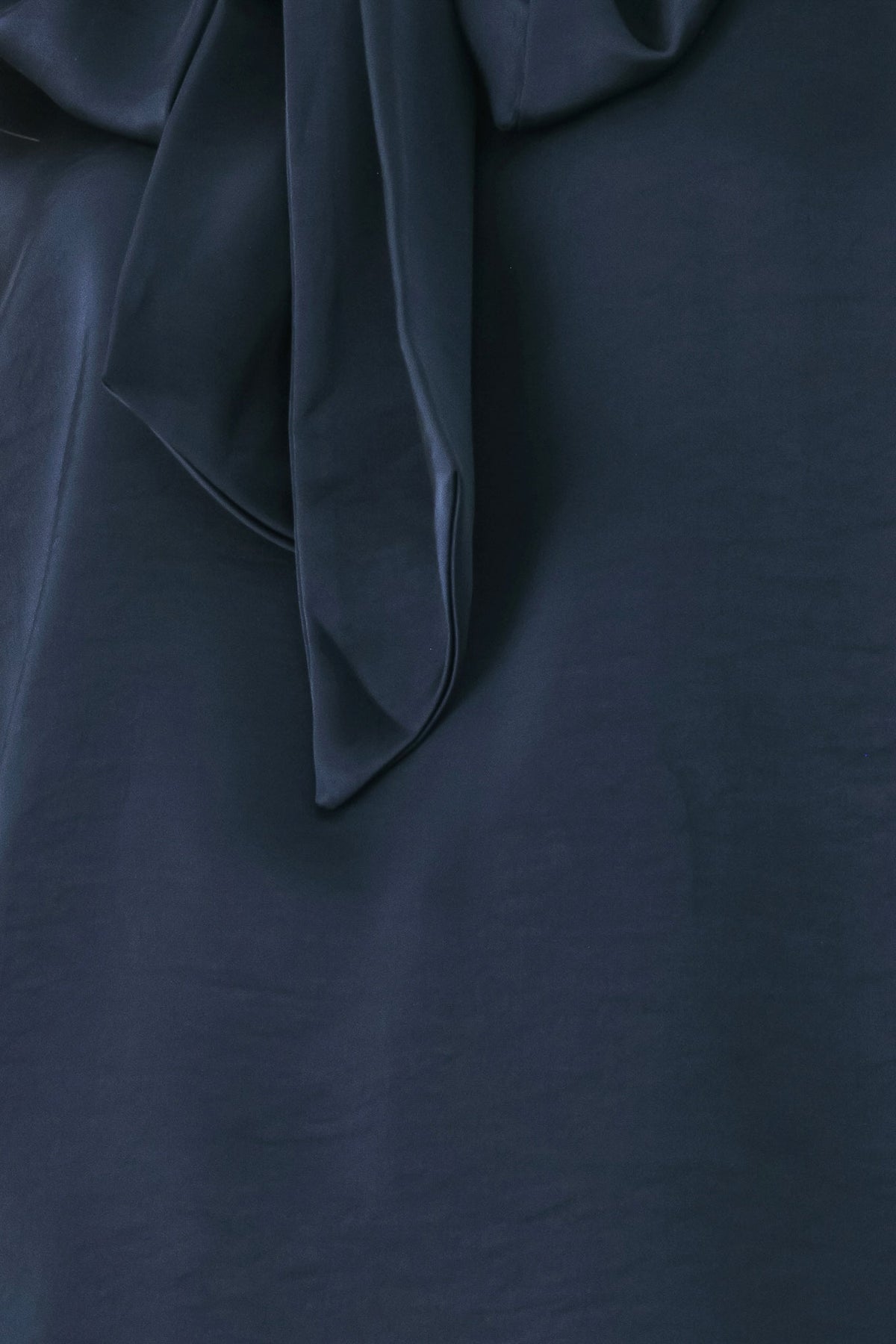 NAVY KNOT NAVY TIE-FRONT SLEEVELESS TOP