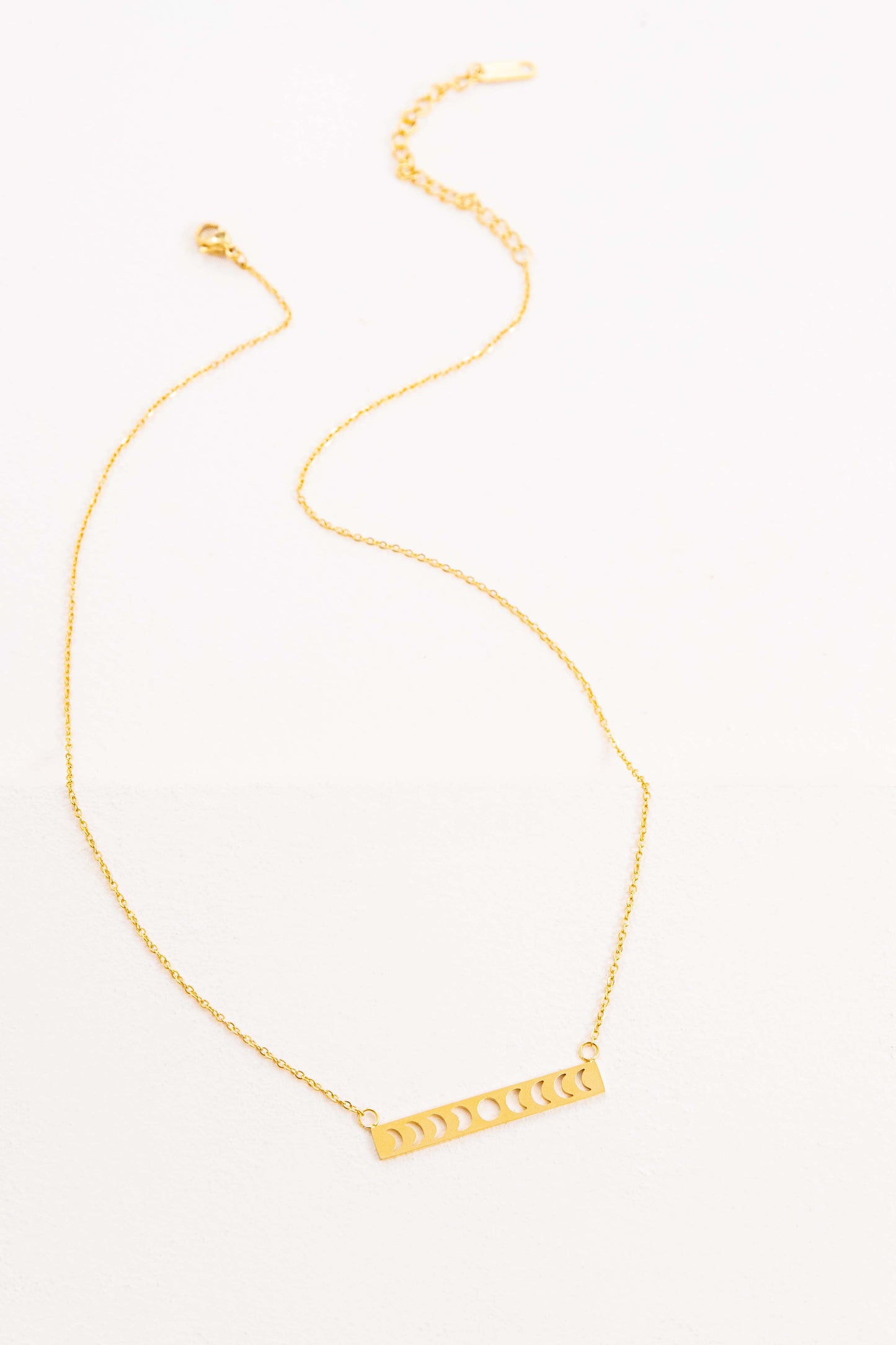 Lunar Phase Bar Necklace | Gold (18K)
