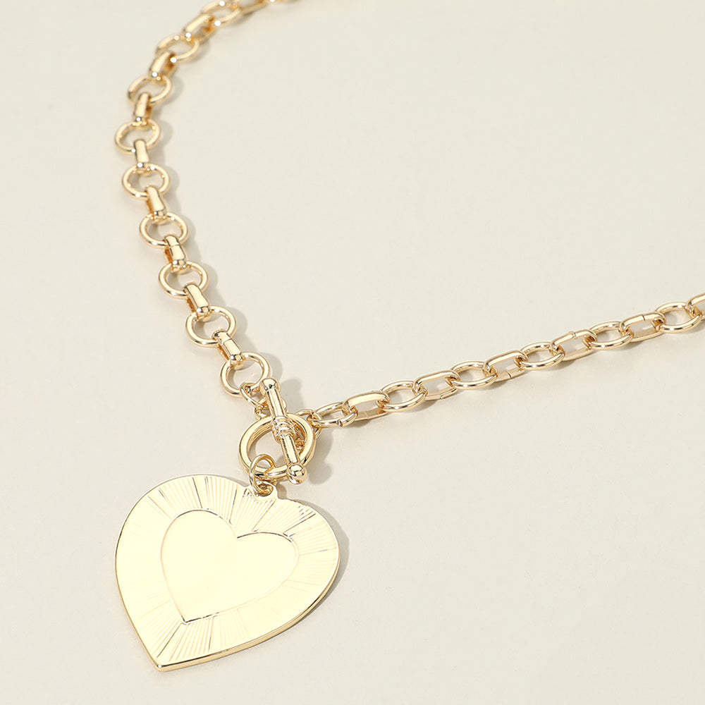 Heart Pendant Chunky Chain Toggle Necklace