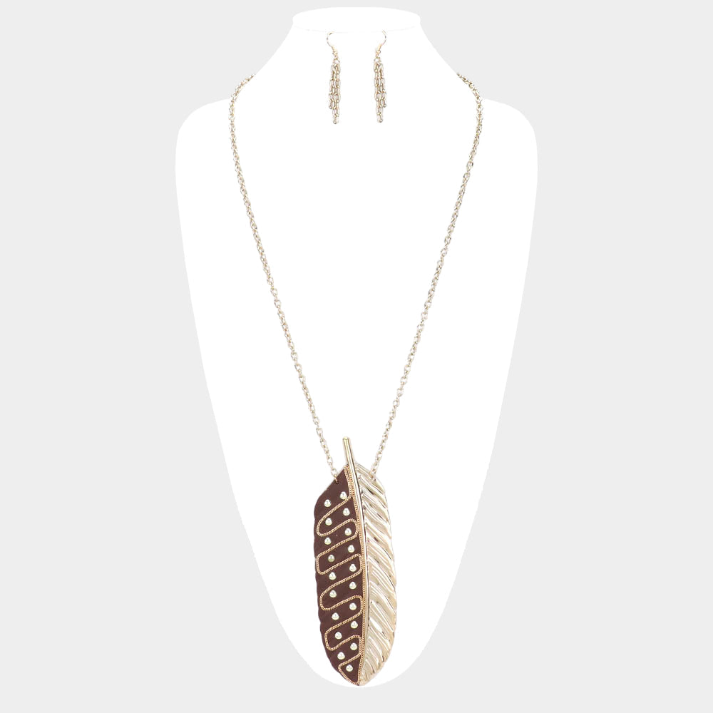 Oversized Leaf Metal Stud Pendant Link Long Necklace