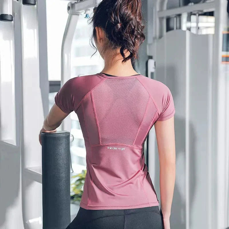 š¤ Plus Size Women's Sports T-Shirt ā Breathable Yoga & Running Top