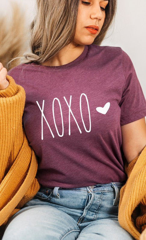 XOXO White Ink Heart Valentines Day Graphic Tee - ShopModernEmporium