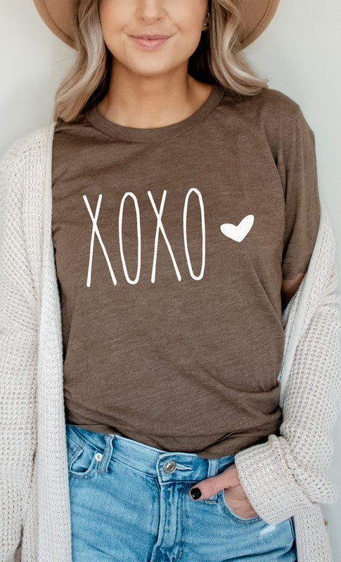 XOXO White Ink Heart Valentines Day Graphic Tee - ShopModernEmporium
