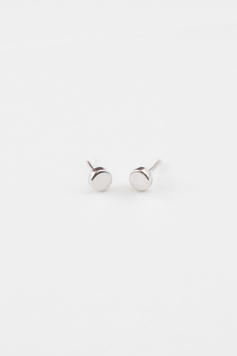 Polished Circle Stud Earrings