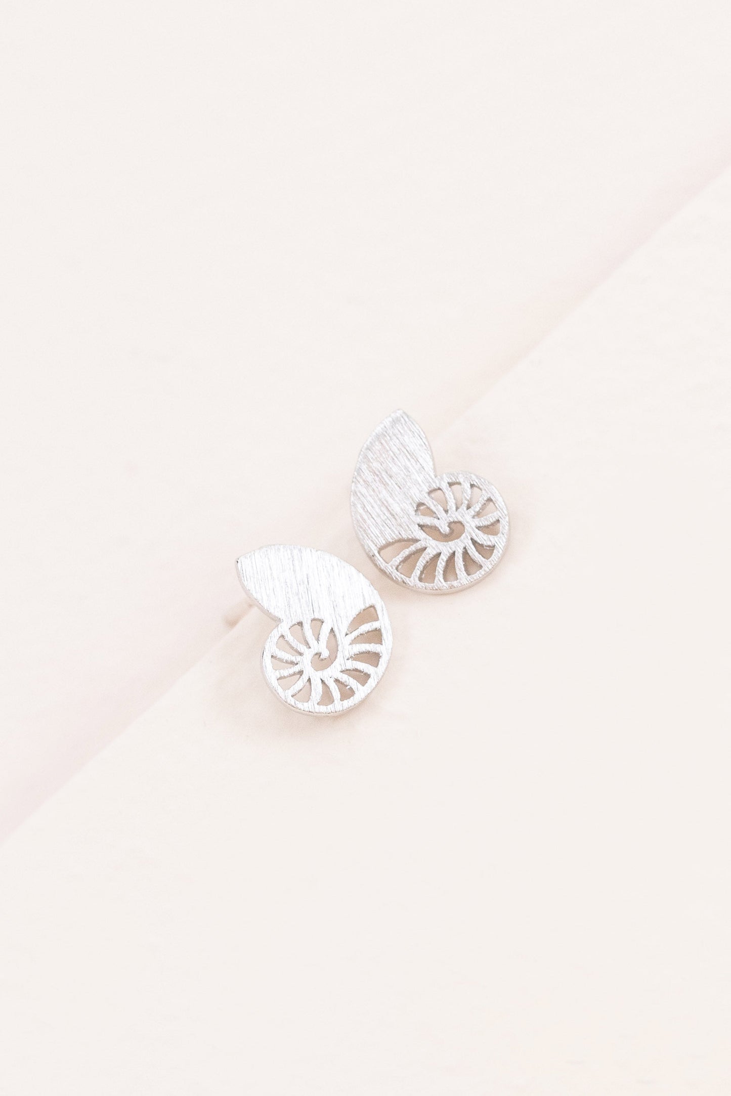 Kahakai Shell Earring