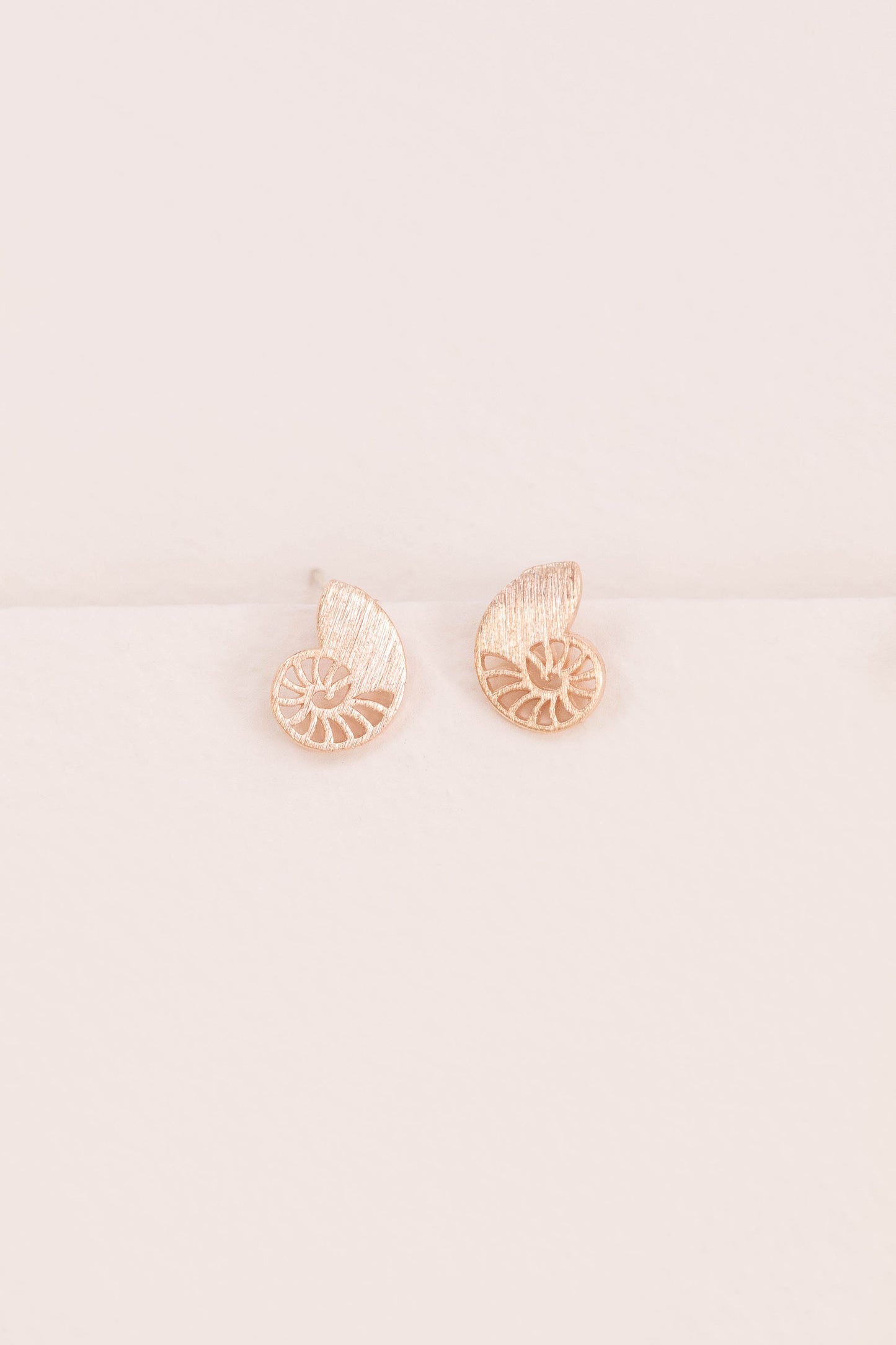 Kahakai Shell Earring