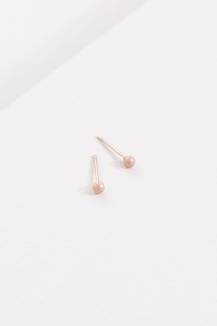 Dot Stud Earrings (14K)