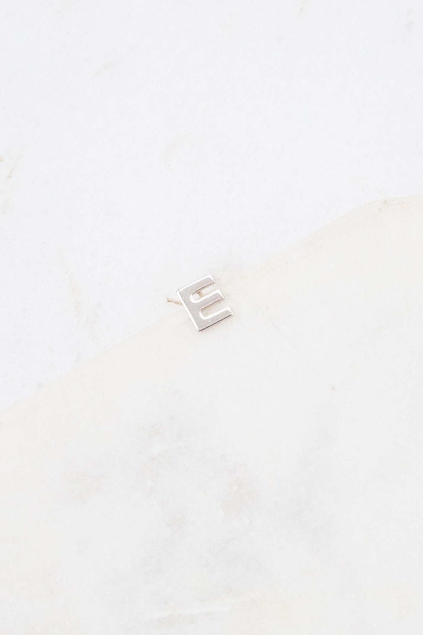 Alphabet Earring (sterl.)