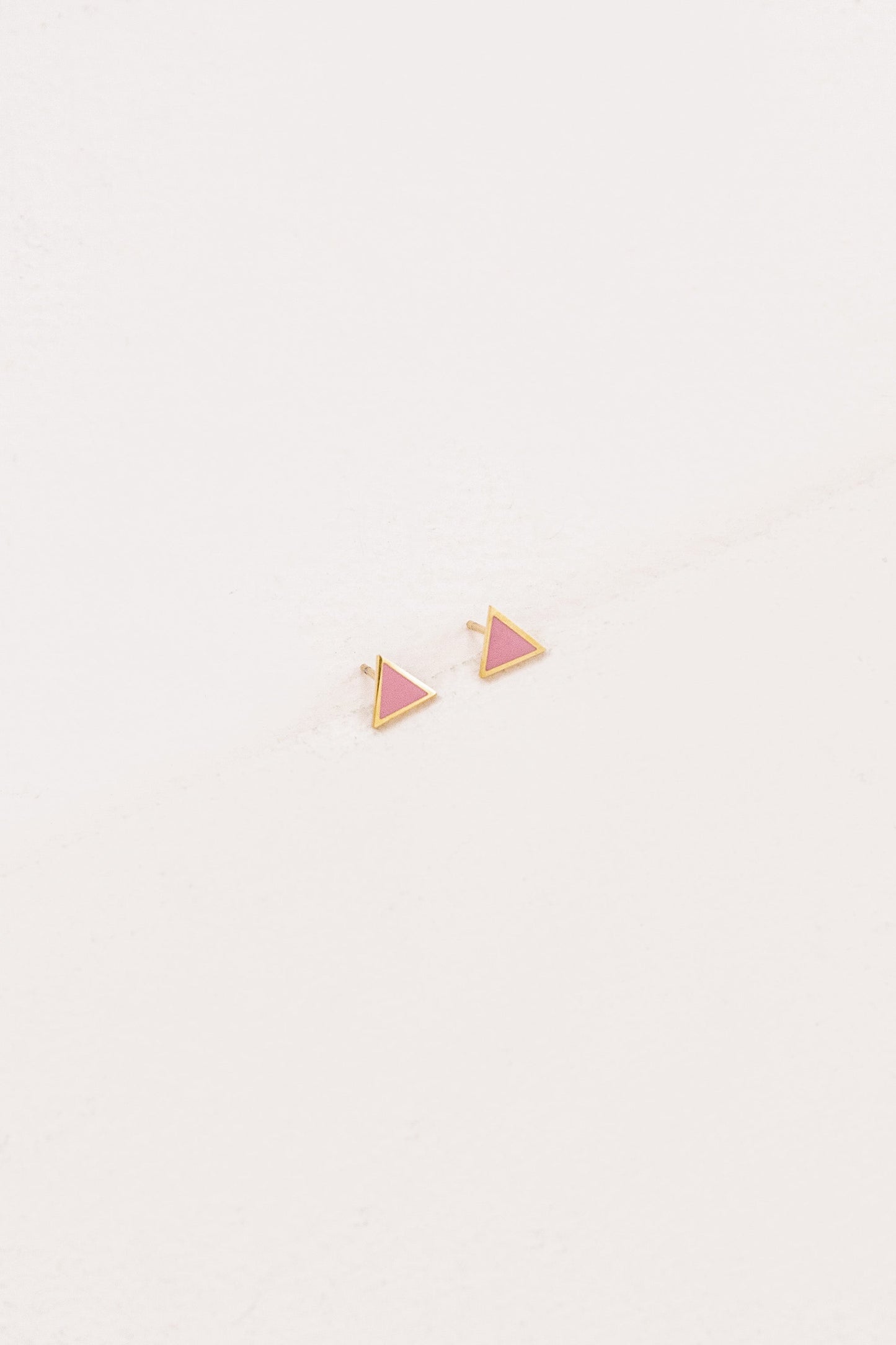 Triangle Spectrum Stud Earrings | Gold (14K)