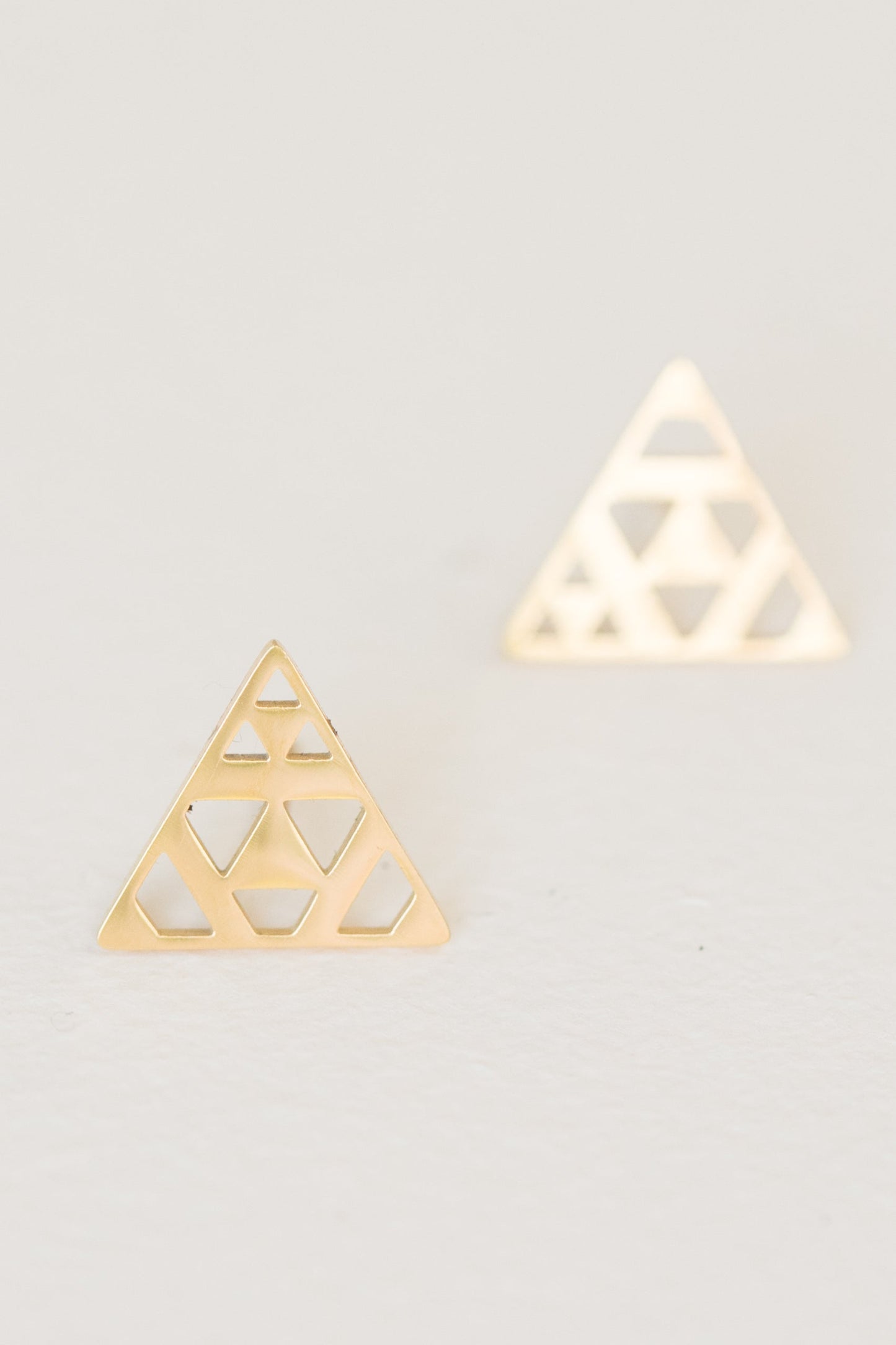 Aesop Triangle Earrings | Gold (14K)
