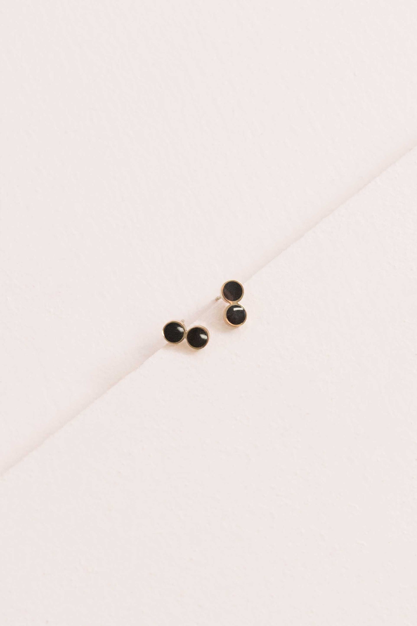 Icona Round Earrings (14K)
