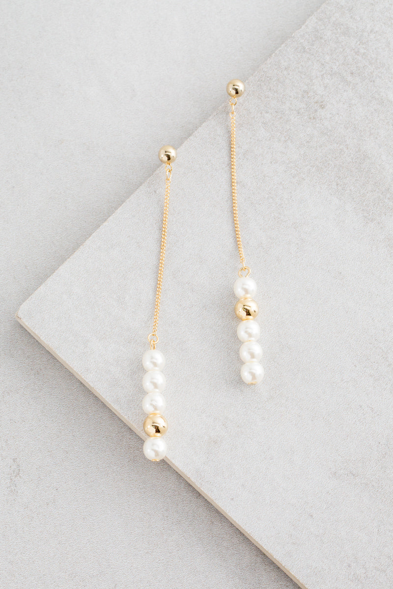 Darling Pearl Dangle Earrings
