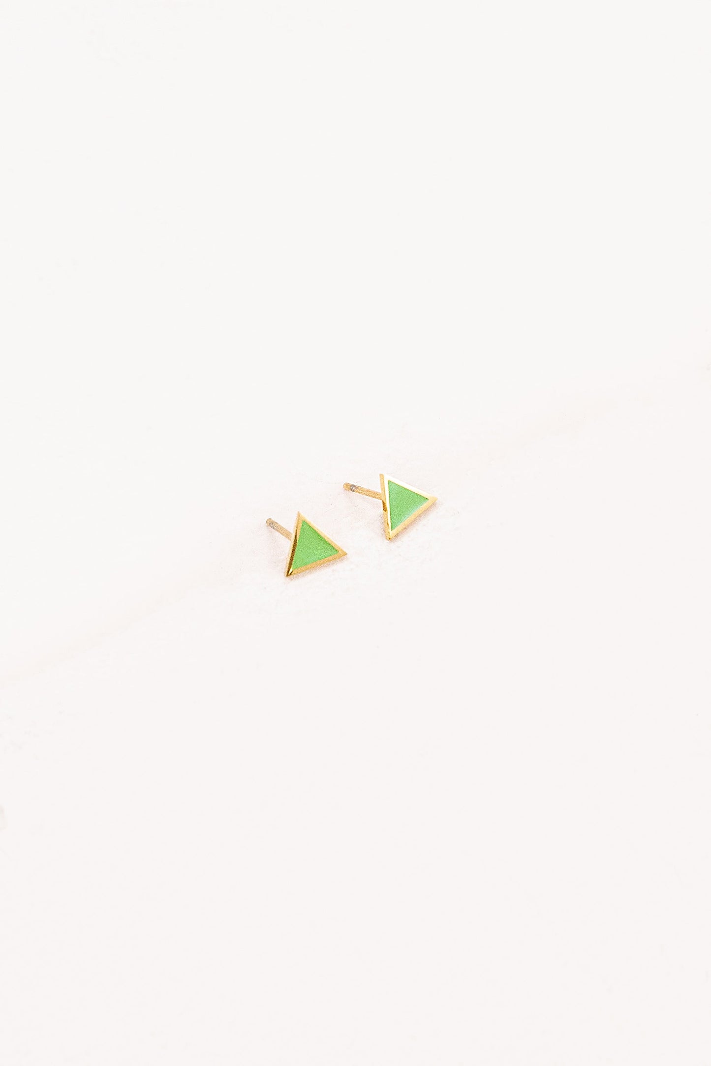 Triangle Spectrum Stud Earrings | Gold (14K)