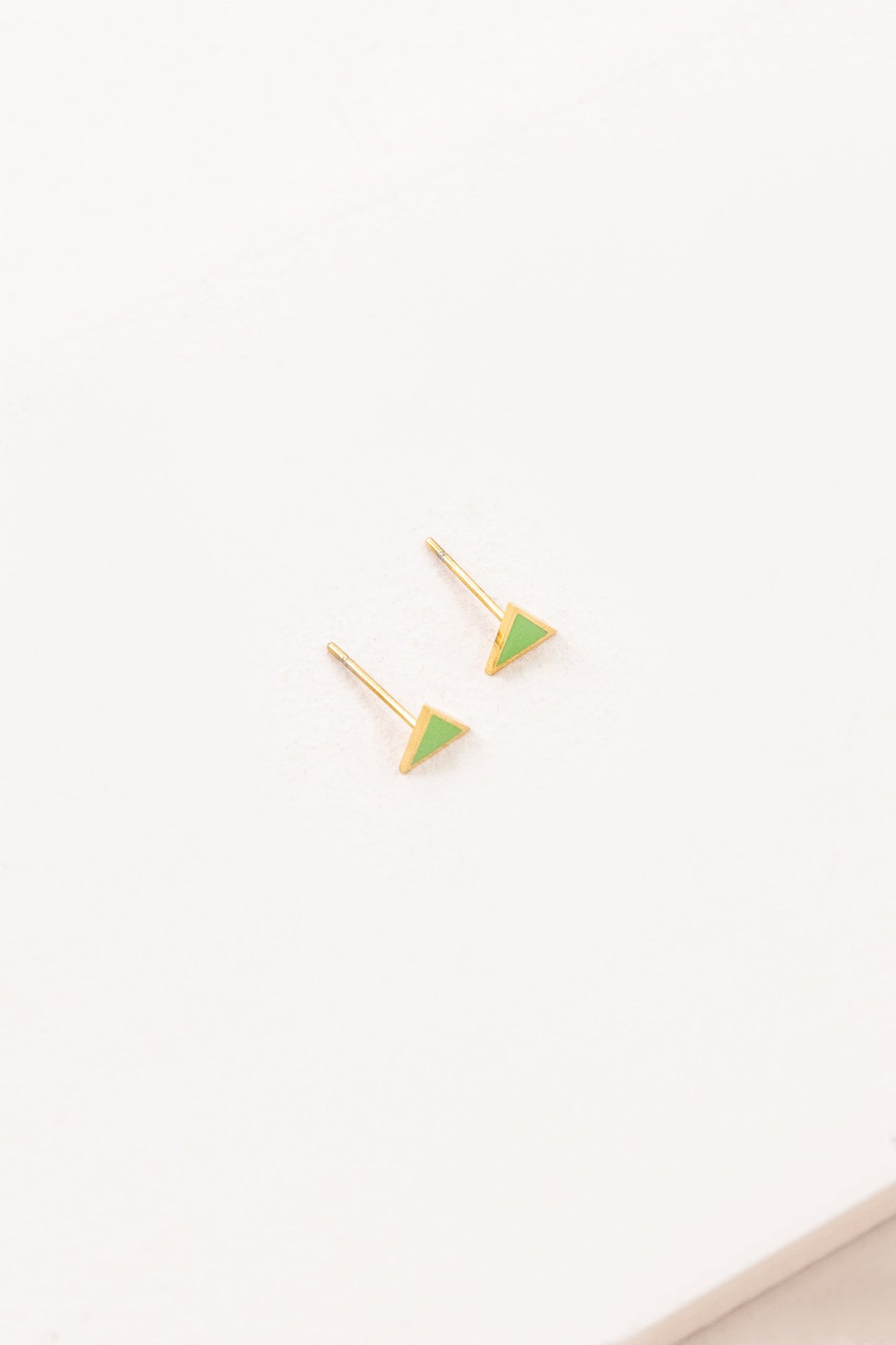 Triangle Spectrum Stud Earrings | Gold (14K)