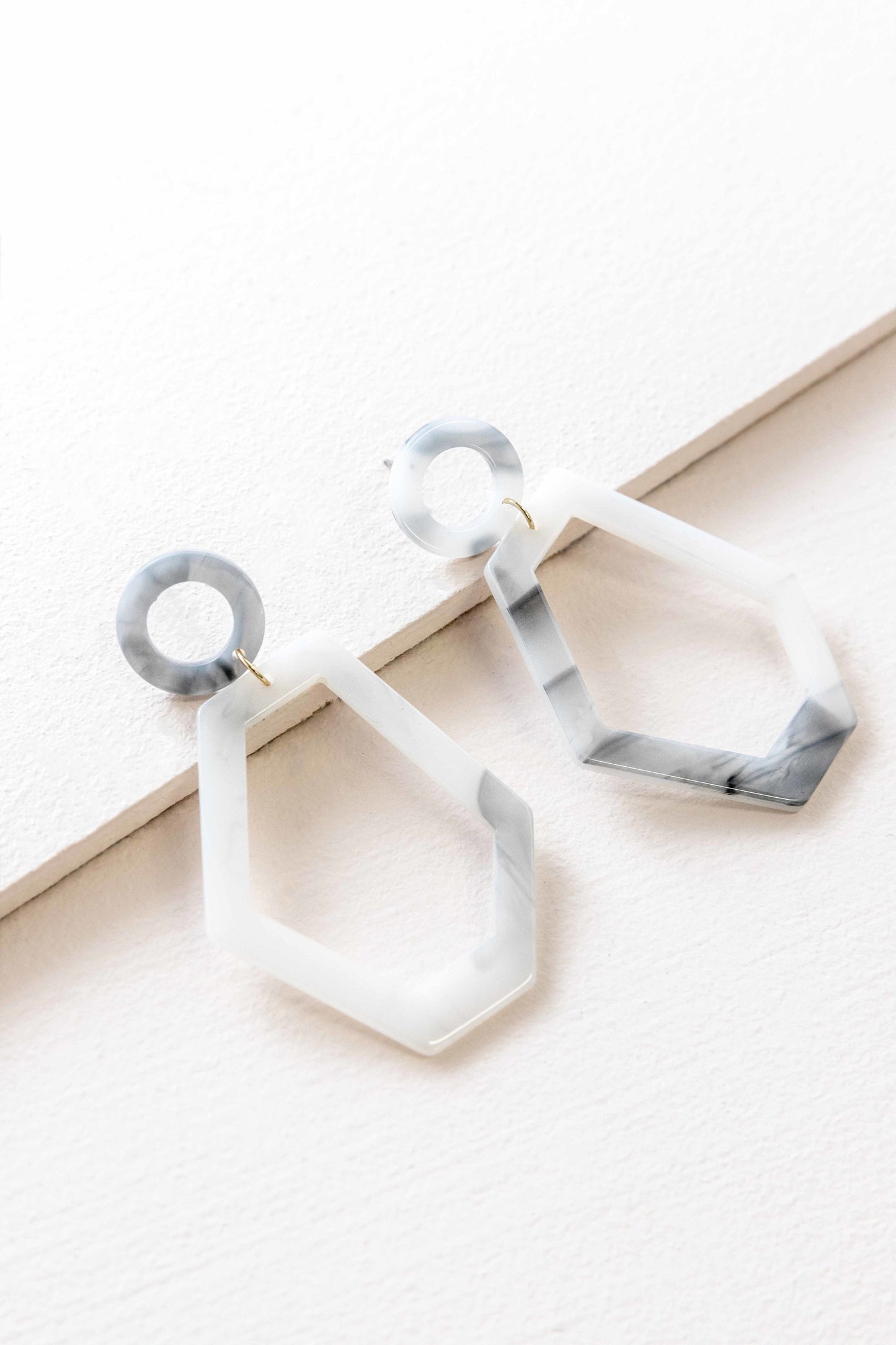Chic Marble Dangle Earrings