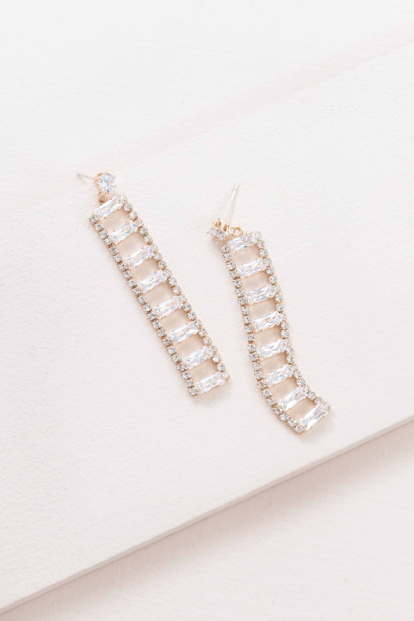 A Dozen Diamonds Dangle Earrings (14K)
