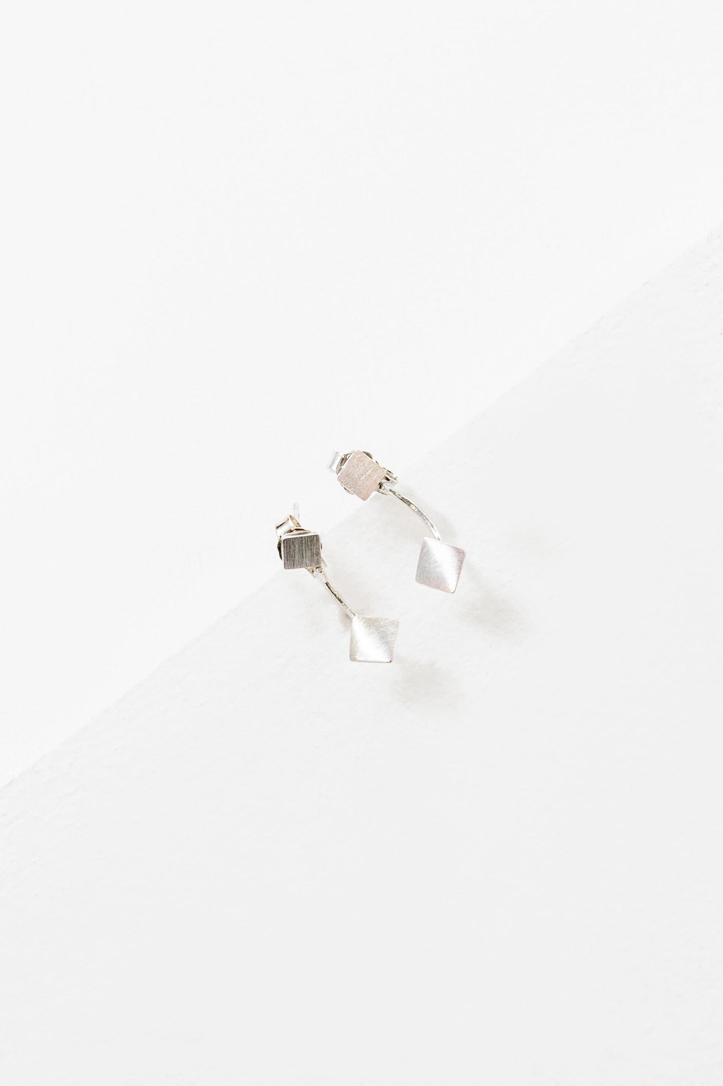 Be Square Ear Jacket