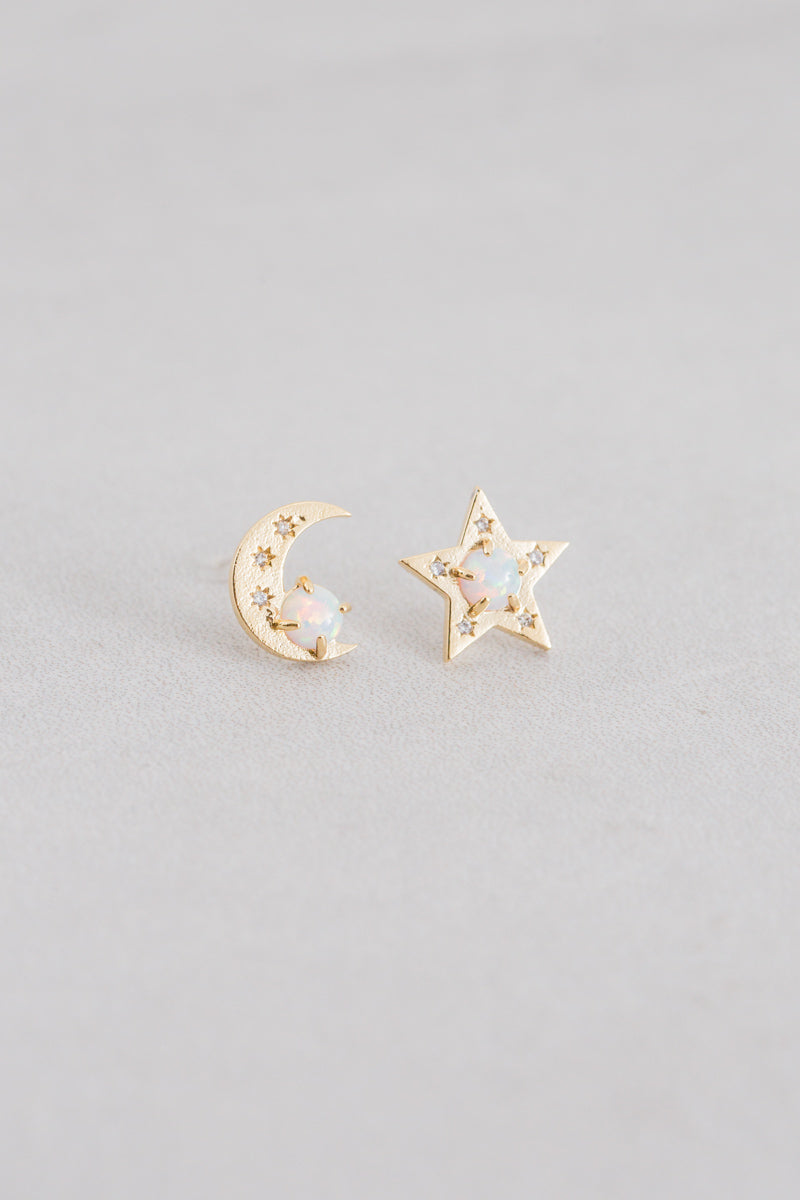 Pixum Celestial Stone Earrings