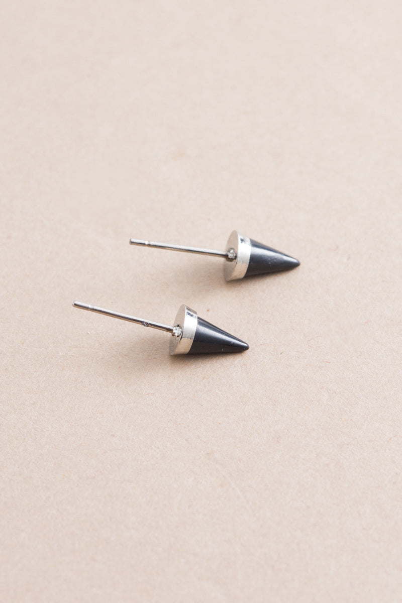 Spike Stone Earrings | Black Silver