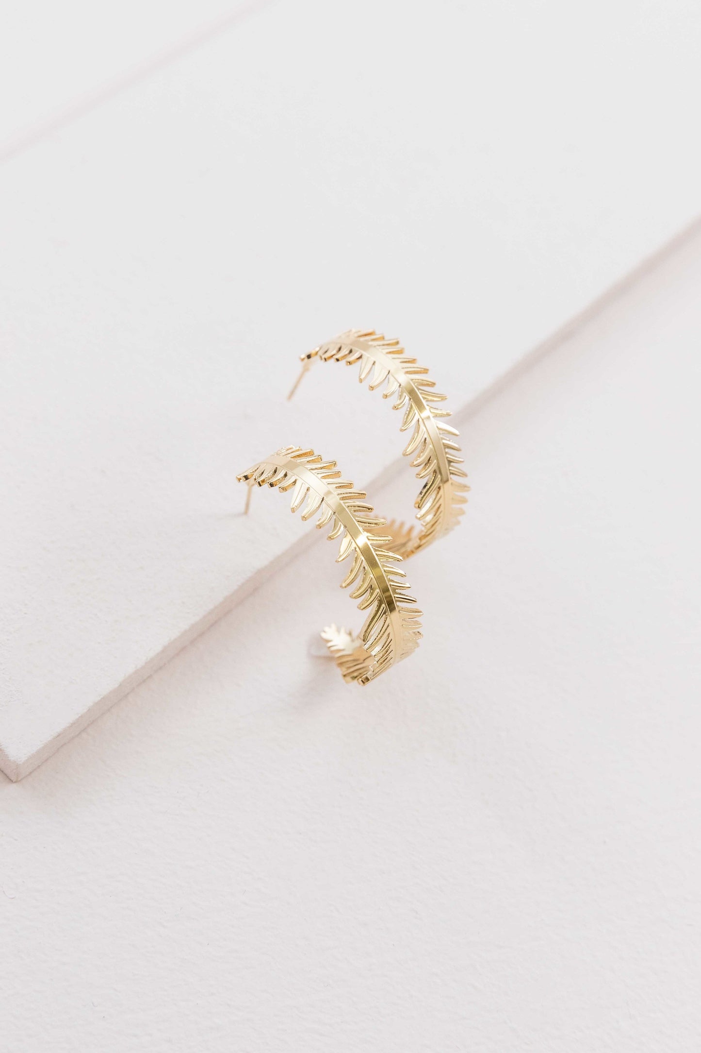 Leaf Wreath Hoop Earrings (14K)