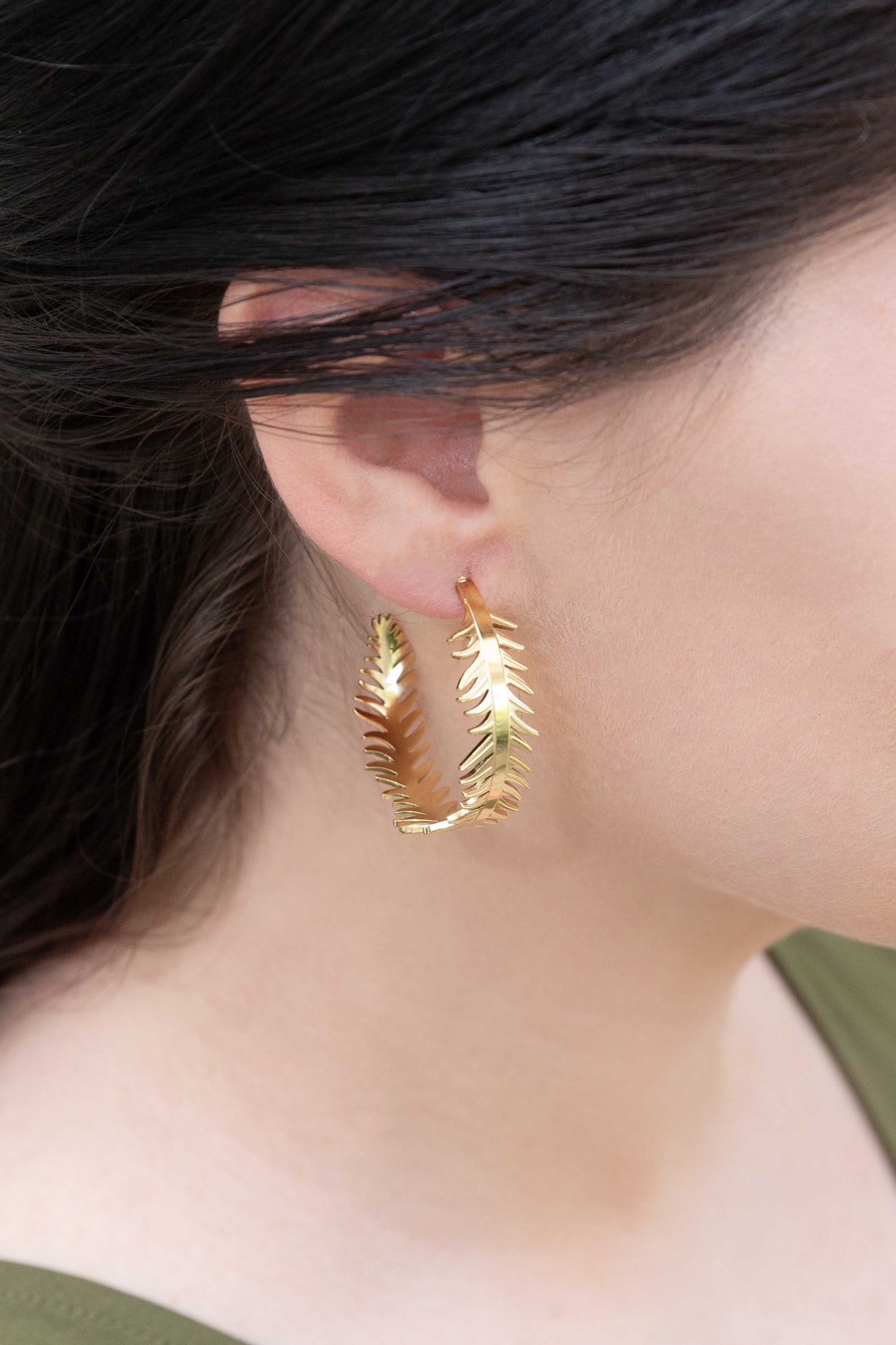 Leaf Wreath Hoop Earrings (14K)