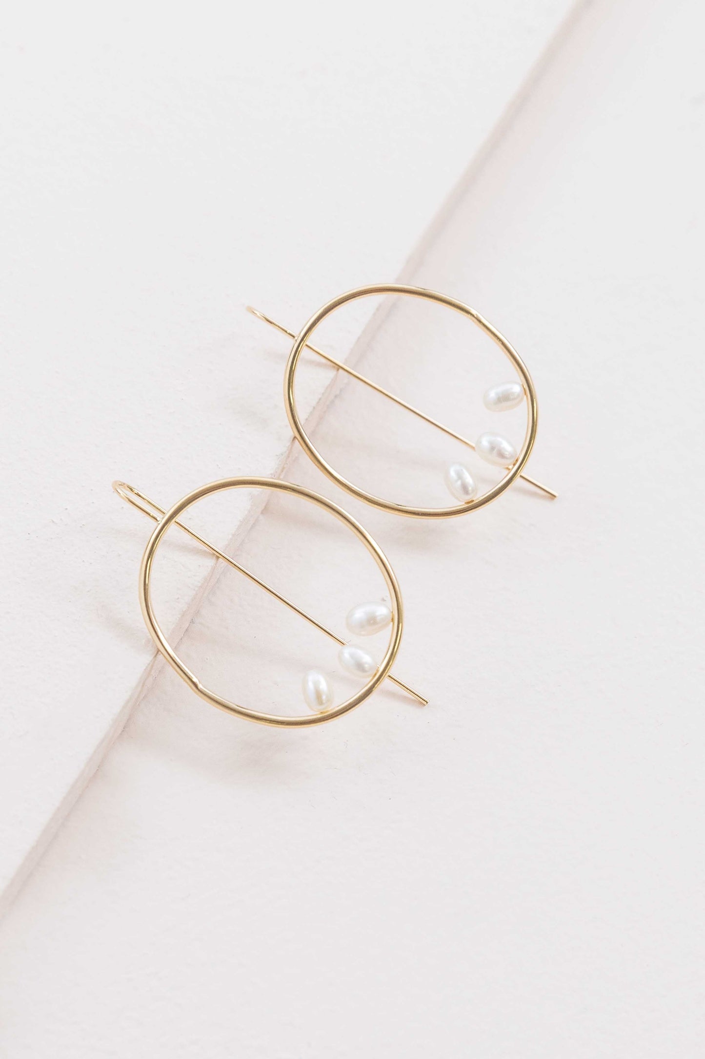 Right on Time Hook Earrings (14K)