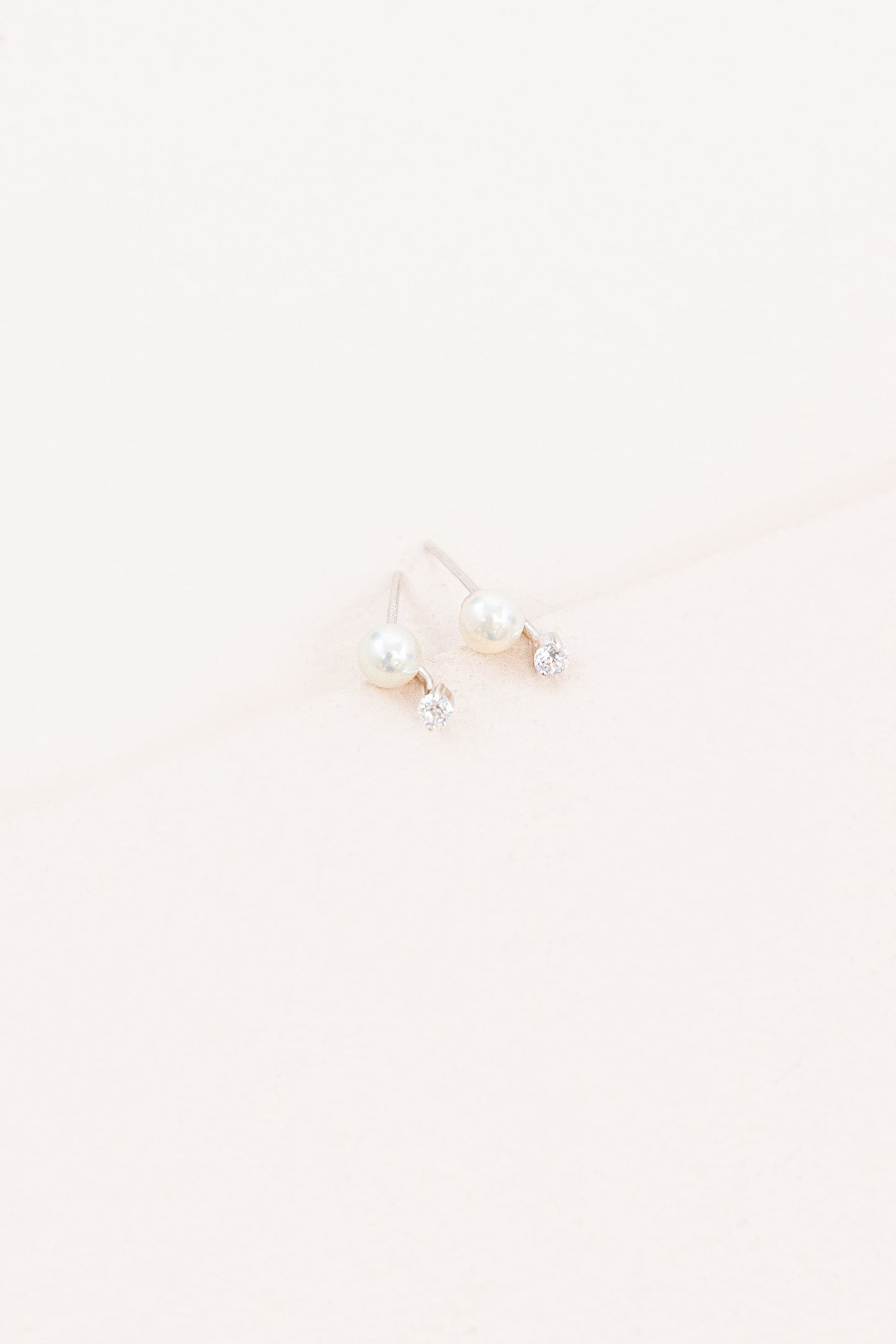 Chantilly Pearl Earrings (Sterling Silver)