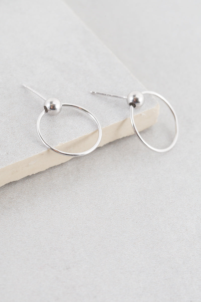 Round Orbit Post Earrings (sterl.)