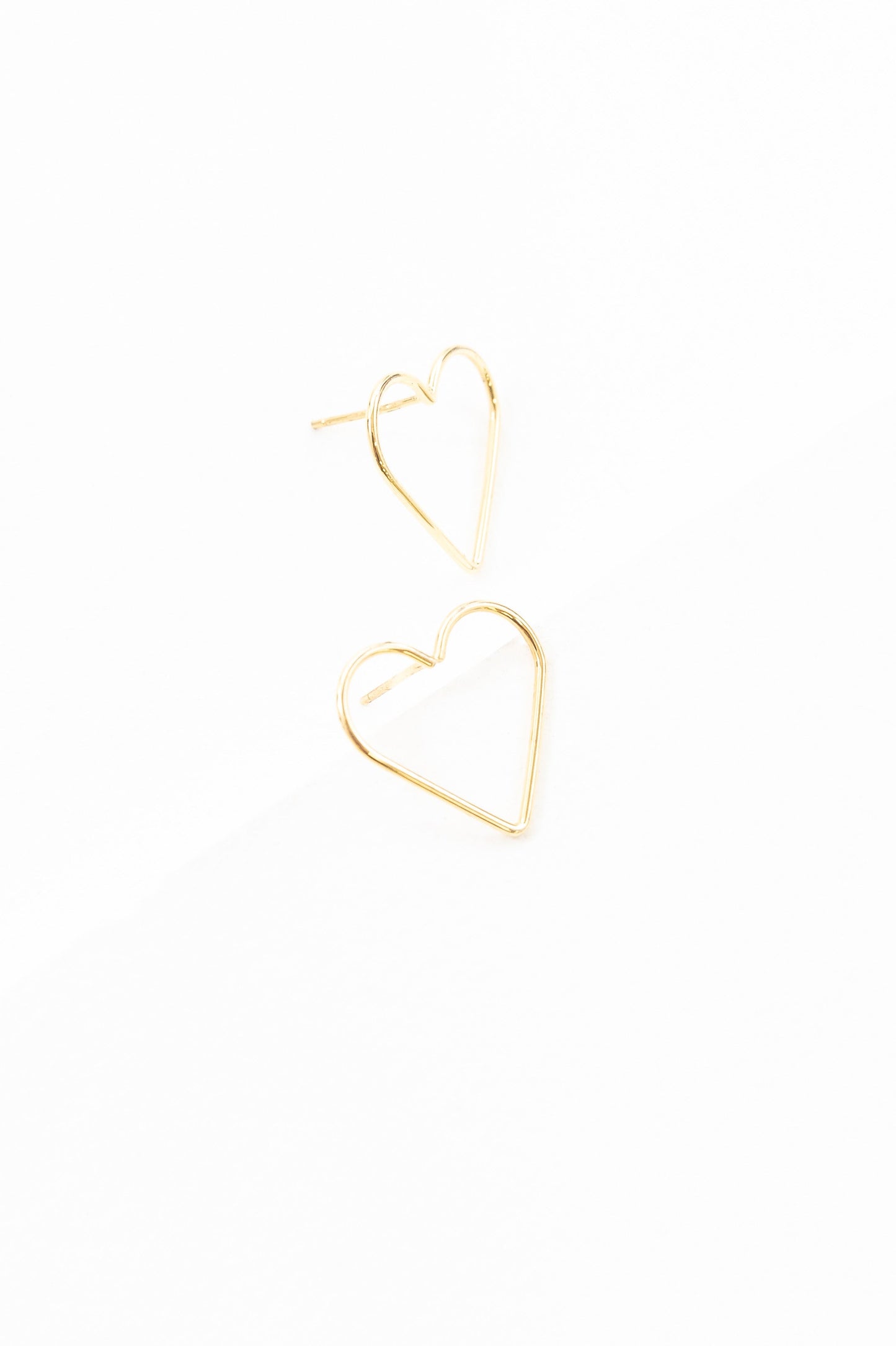 Hearts Content Stud Earrings (14K)