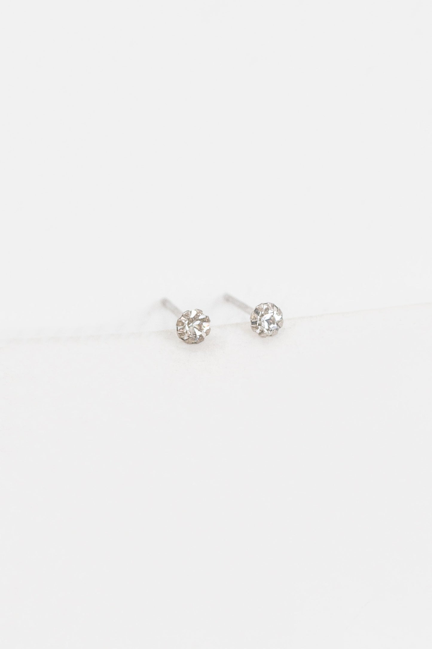 Tiny Gem Stone Earrings | Crystal (sterl.)
