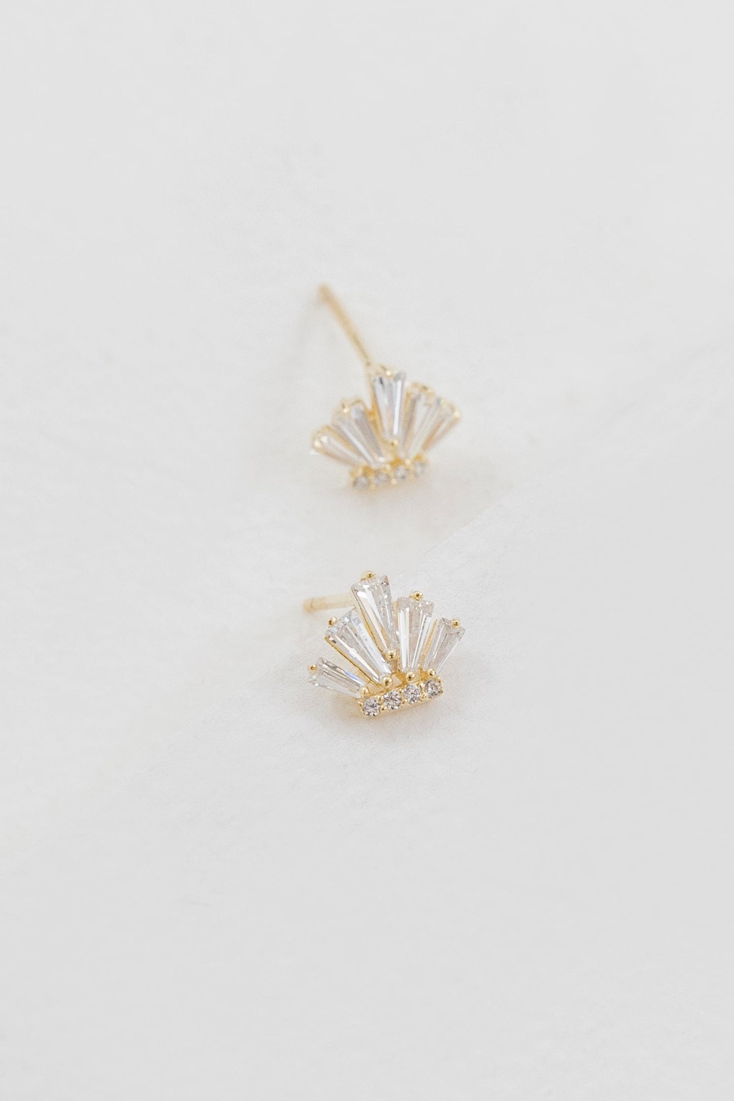 Mini Queen Earrings (14K)